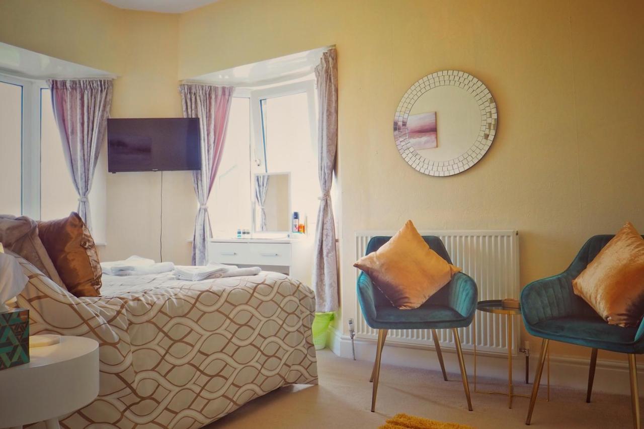 Alma Cliffe Guest House บาร์โนลด์สวิค ภายนอก รูปภาพ